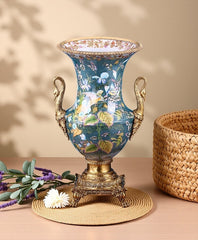 Parrot Famille Rose Swan-Decorated Vase