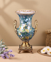 Parrot Famille Rose Swan-Decorated Vase