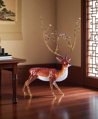 Deer Sculpture （left）